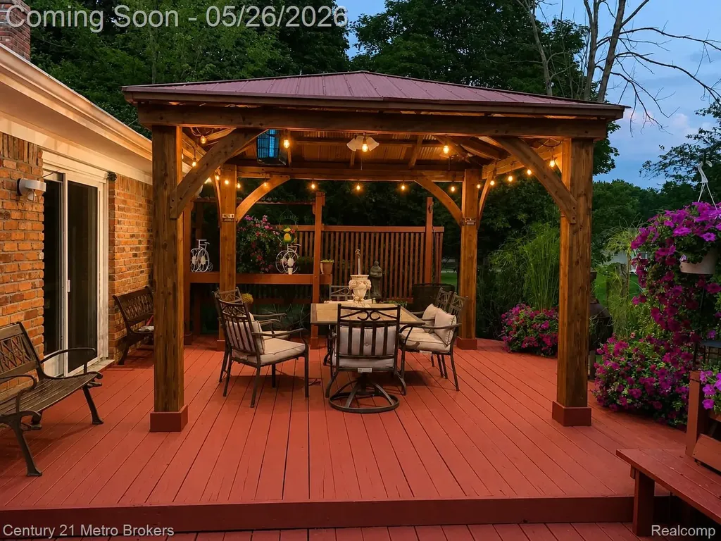 6292 Kings Pointe Circle Grand Blanc Charter Township MI 48439