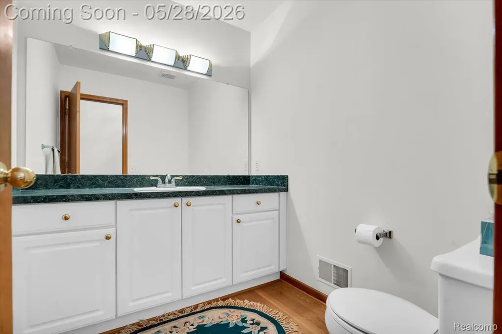 28335 Golf Pointe Boulevard Farmington Hills City MI 48331
