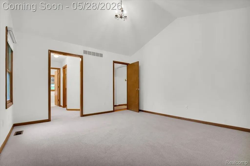 28335 Golf Pointe Boulevard Farmington Hills City MI 48331