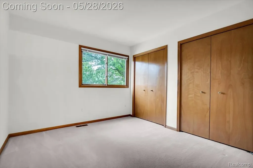 28335 Golf Pointe Boulevard Farmington Hills City MI 48331