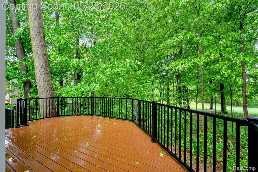 28335 Golf Pointe Boulevard Farmington Hills City MI 48331