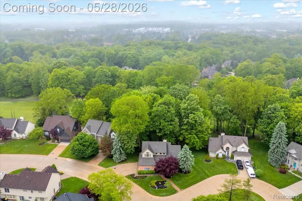 28335 Golf Pointe Boulevard Farmington Hills City MI 48331