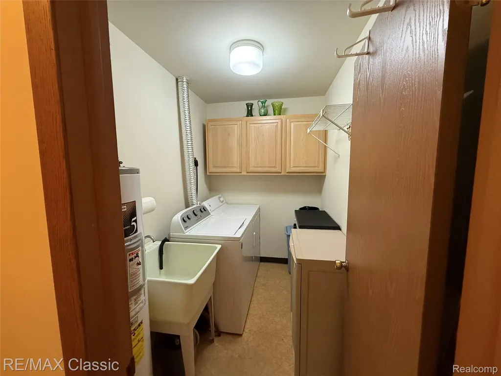 7806 Manor Circle Westland City MI 48185