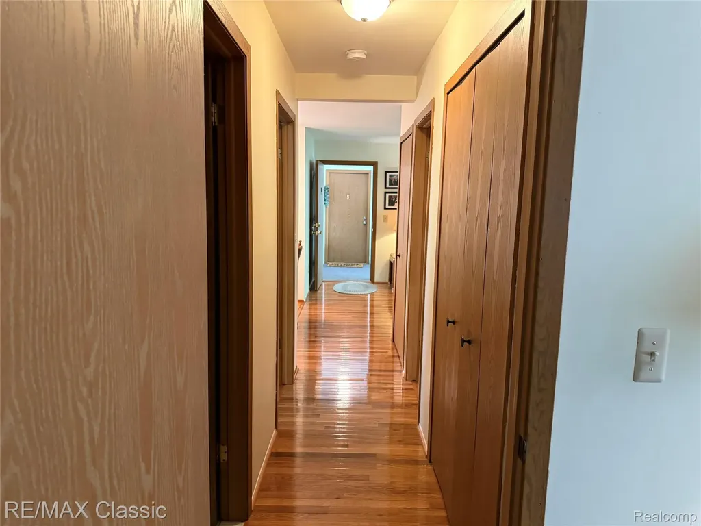 7806 Manor Circle Westland City MI 48185