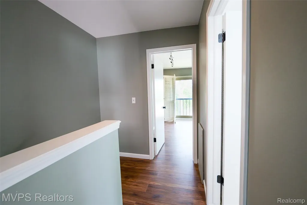 804 S Oak Brook Ridge Drive Rochester Hills City MI 48307