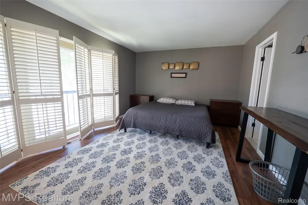 804 S Oak Brook Ridge Drive Rochester Hills City MI 48307