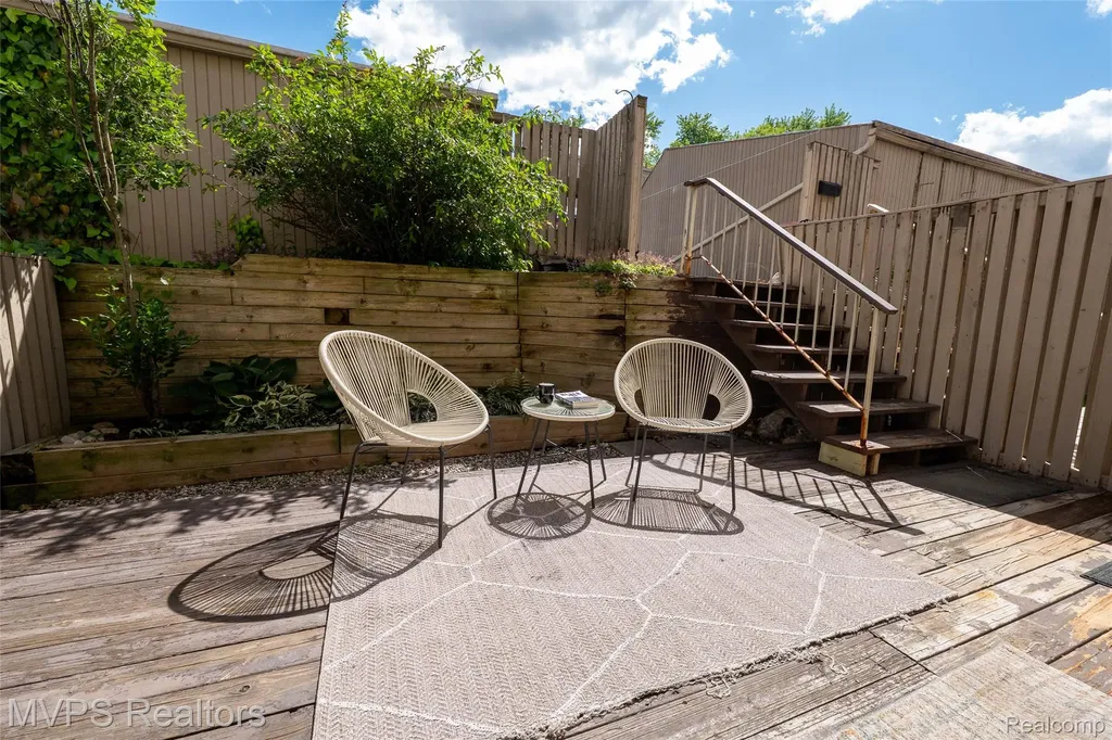 804 S Oak Brook Ridge Drive Rochester Hills City MI 48307