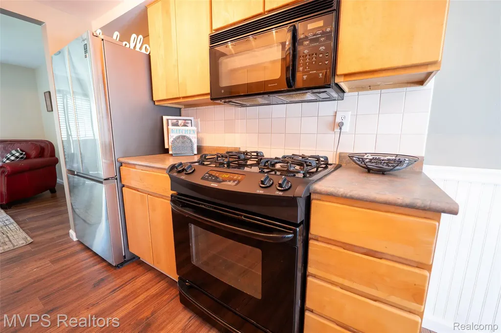 804 S Oak Brook Ridge Drive Rochester Hills City MI 48307