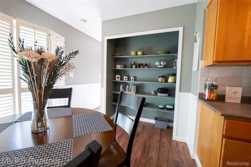 804 S Oak Brook Ridge Drive Rochester Hills City MI 48307