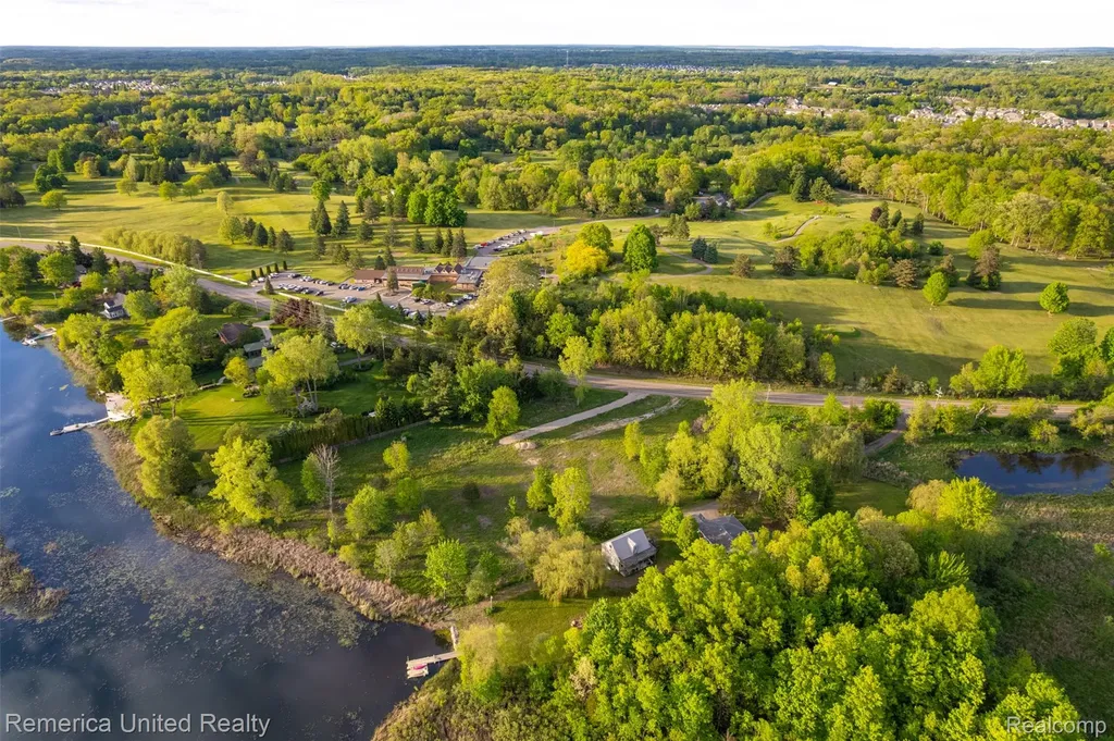 Vl Lots 17 And 18 Golf Club Oceola Township MI 48843