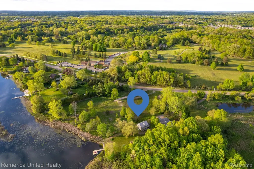 Vl Lots 17 And 18 Golf Club Oceola Township MI 48843