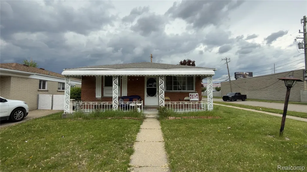 24104 Hass Street Dearborn Heights City MI 48127