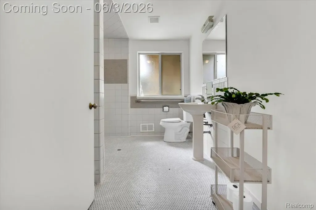 2491 Crystal Drive Ann Arbor City MI 48108