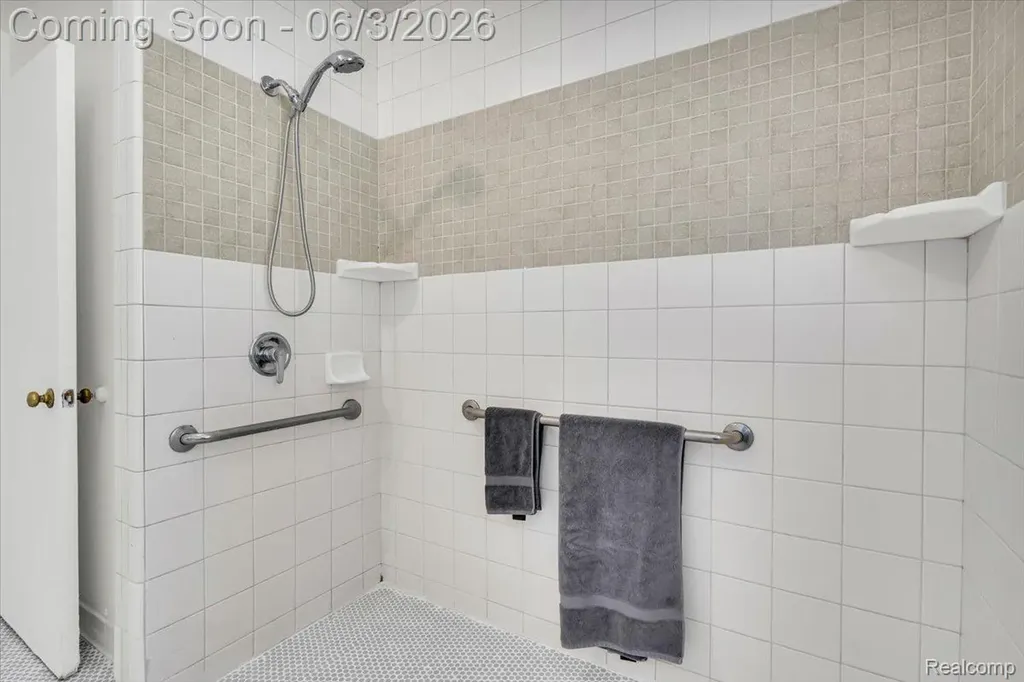 2491 Crystal Drive Ann Arbor City MI 48108