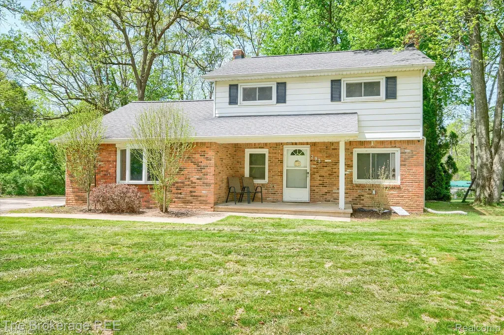 293 Hickory Place Drive Deerfield Township MI 48421