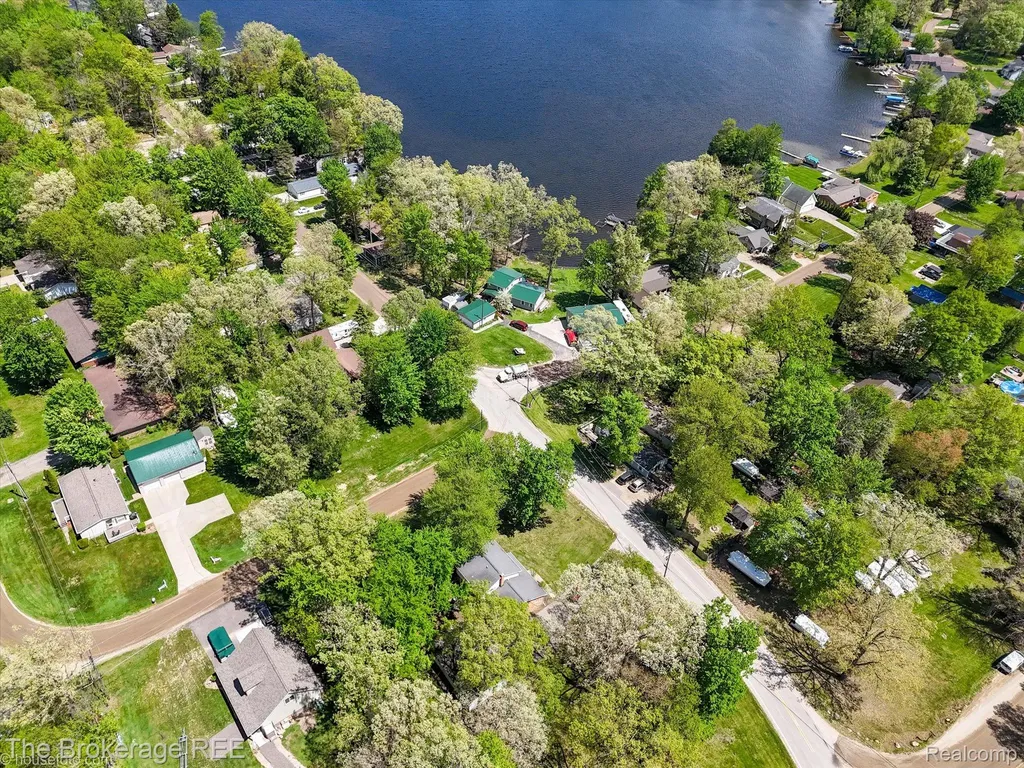 293 Hickory Place Drive Deerfield Township MI 48421