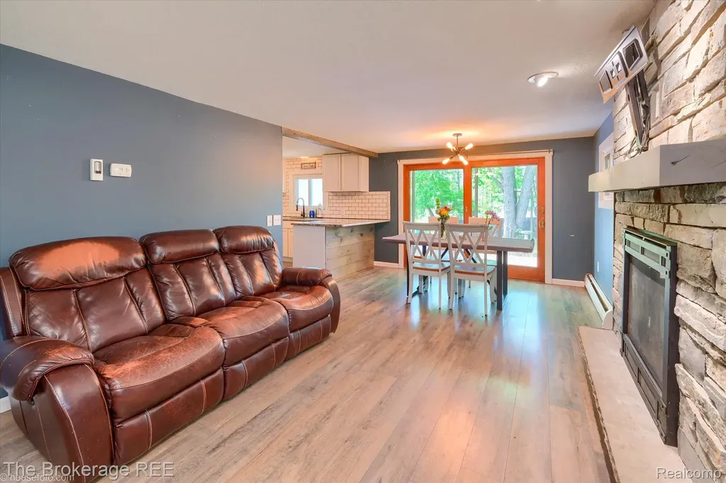 293 Hickory Place Drive Deerfield Township MI 48421