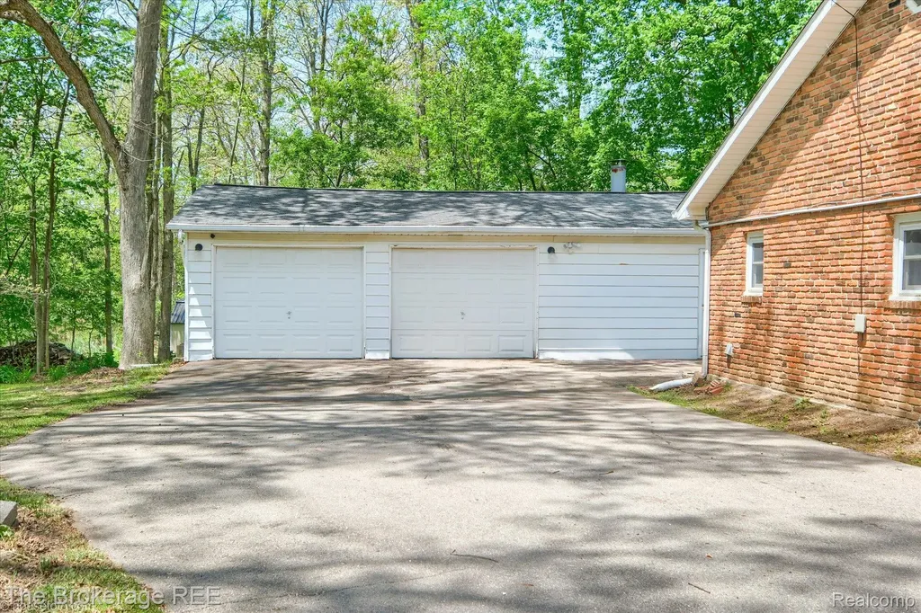293 Hickory Place Drive Deerfield Township MI 48421