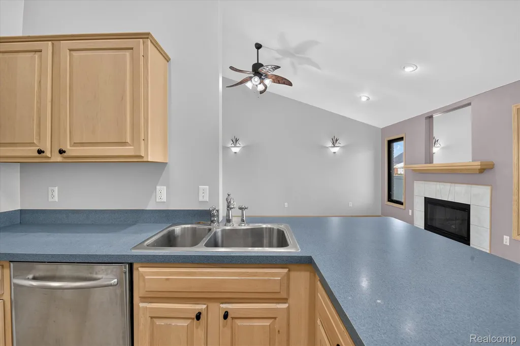 53293 Spurry Lane Chesterfield Township MI 48051