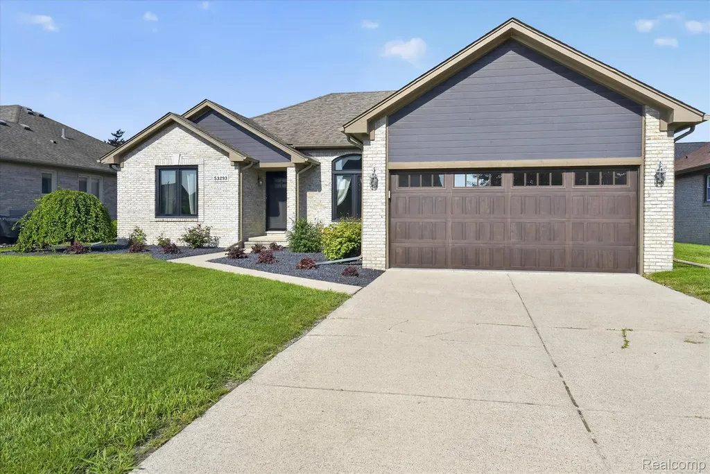 53293 Spurry Lane Chesterfield Township MI 48051