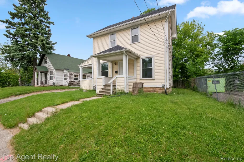 50 Henderson Street Pontiac City MI 48341