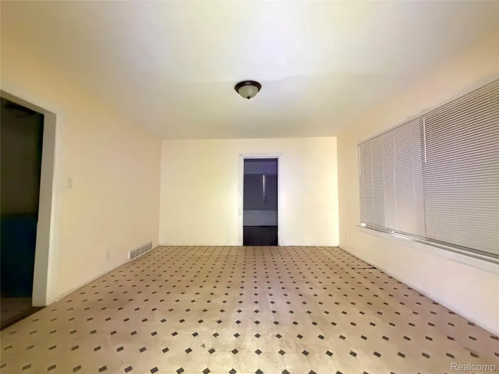 13027 Rosemary Street Detroit City MI 48213
