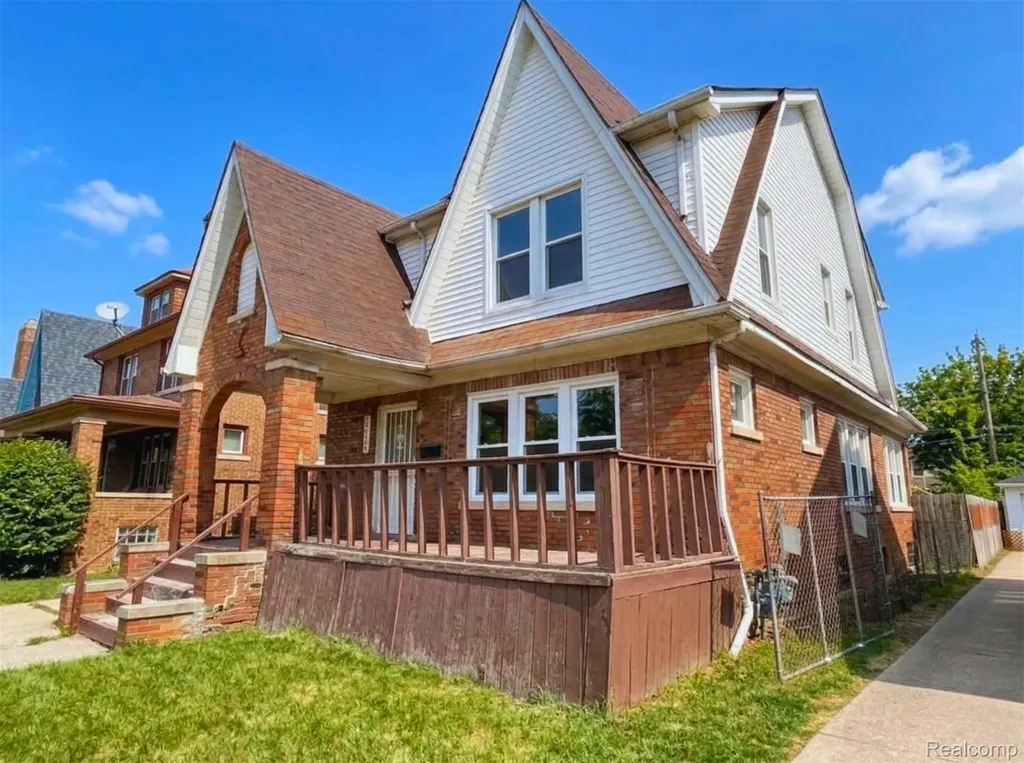 13027 Rosemary Street Detroit City MI 48213