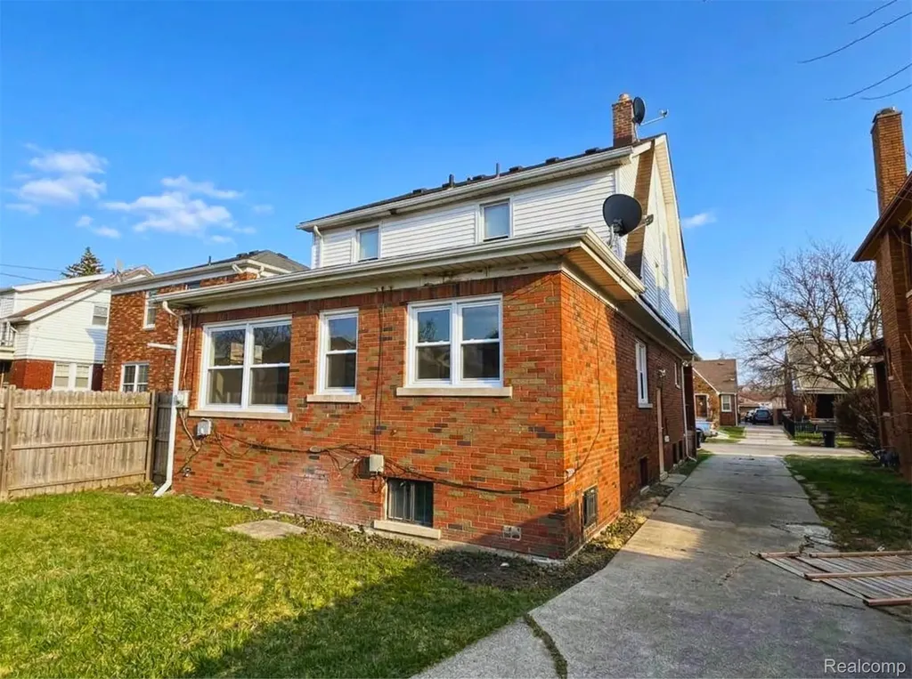 13027 Rosemary Street Detroit City MI 48213