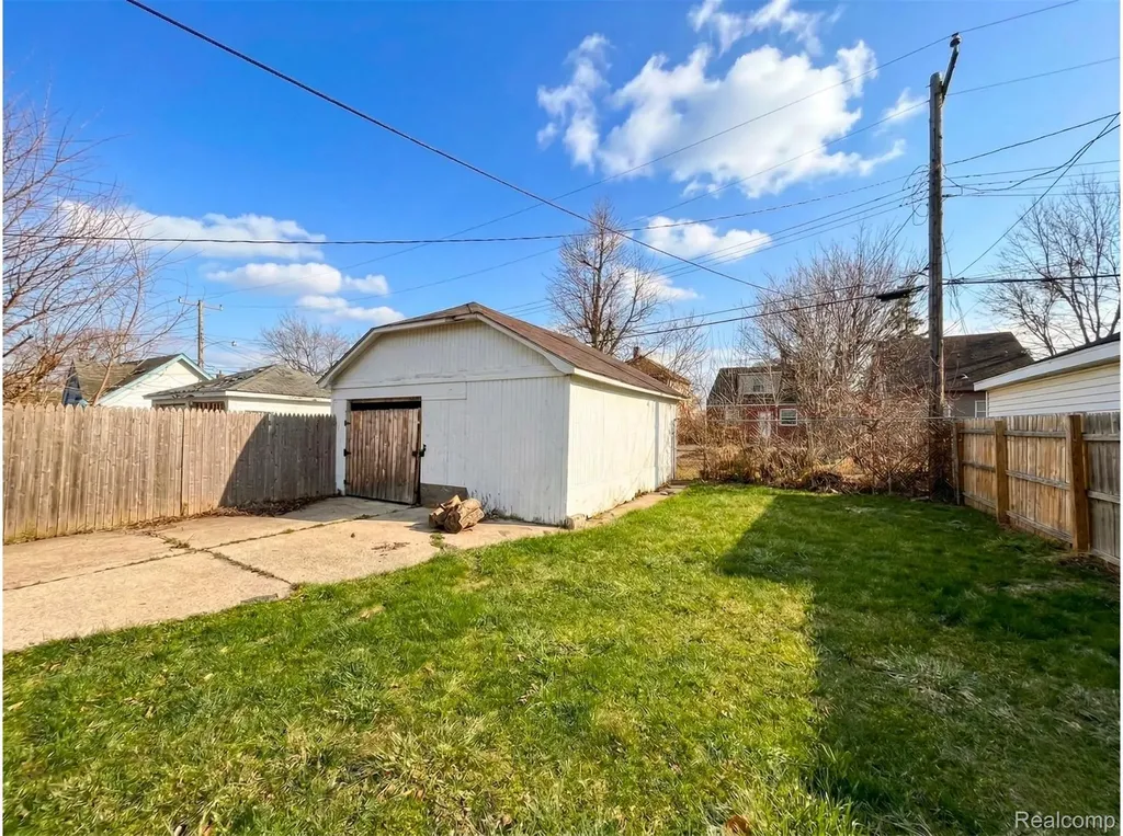 13027 Rosemary Street Detroit City MI 48213