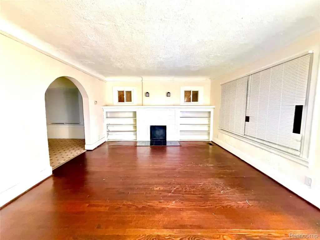 13027 Rosemary Street Detroit City MI 48213