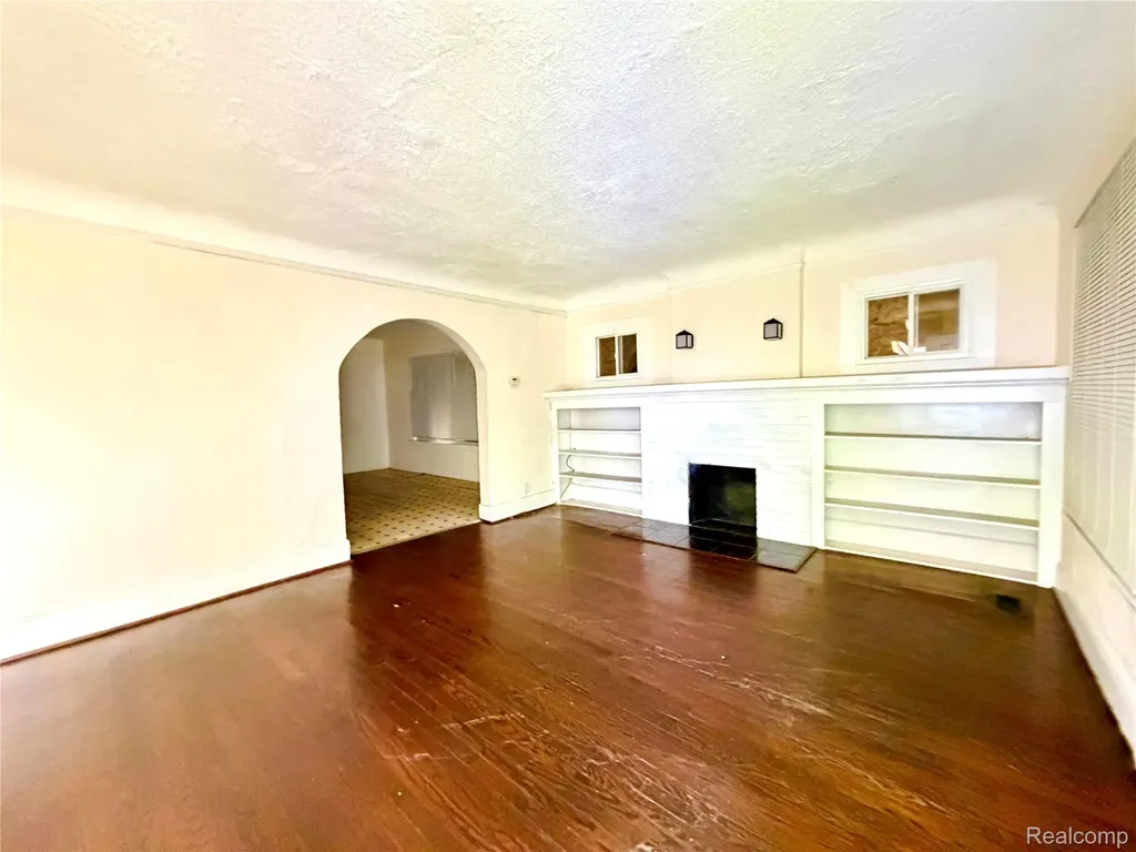 13027 Rosemary Street Detroit City MI 48213