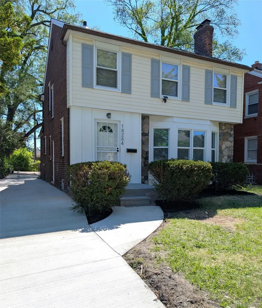 18284 Littlefield Street Detroit City MI 48235