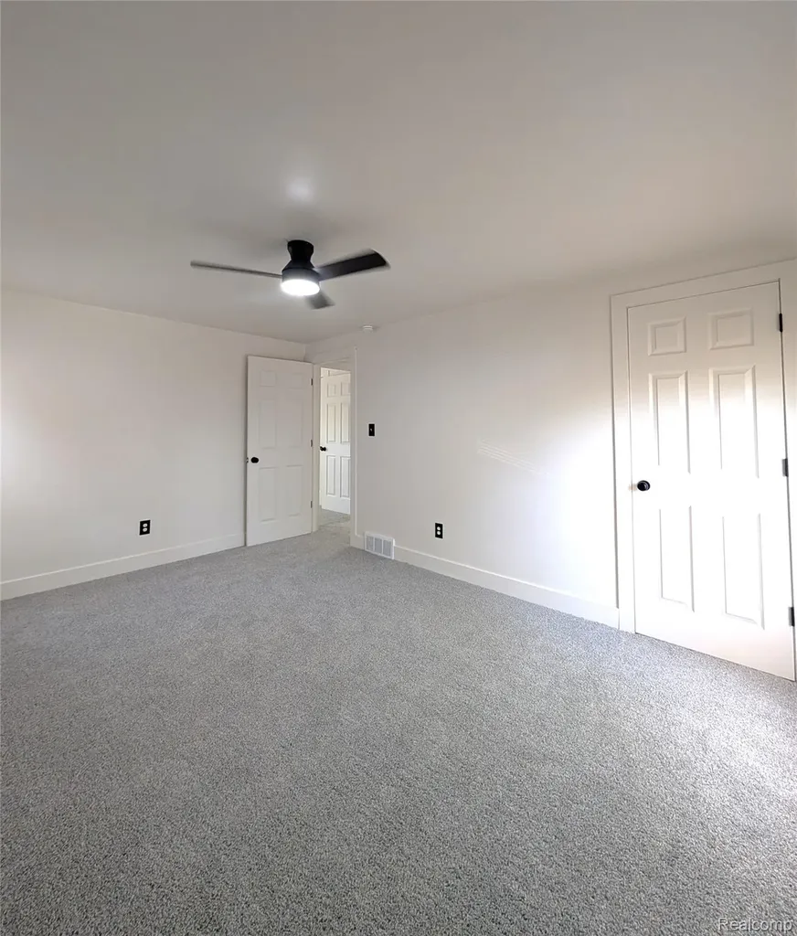 18284 Littlefield Street Detroit City MI 48235