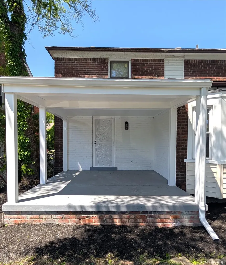 18284 Littlefield Street Detroit City MI 48235