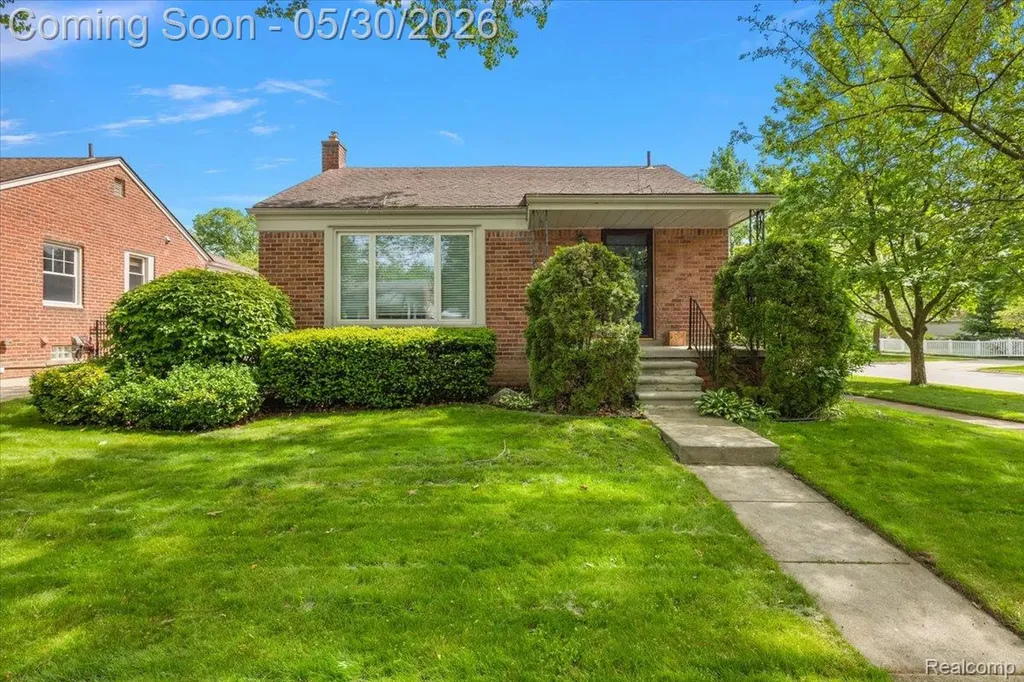 1493 E Melton Road Birmingham City MI 48009