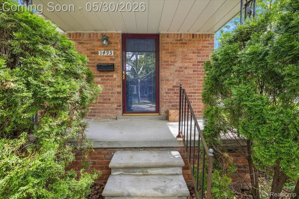 1493 E Melton Road Birmingham City MI 48009