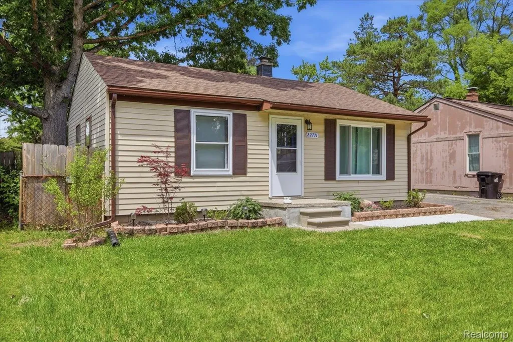 22771 Purdue Avenue Farmington Hills City MI 48336