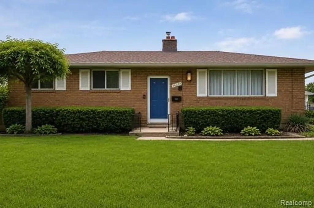 36250 Woodingham Street Clinton Charter Township MI 48035