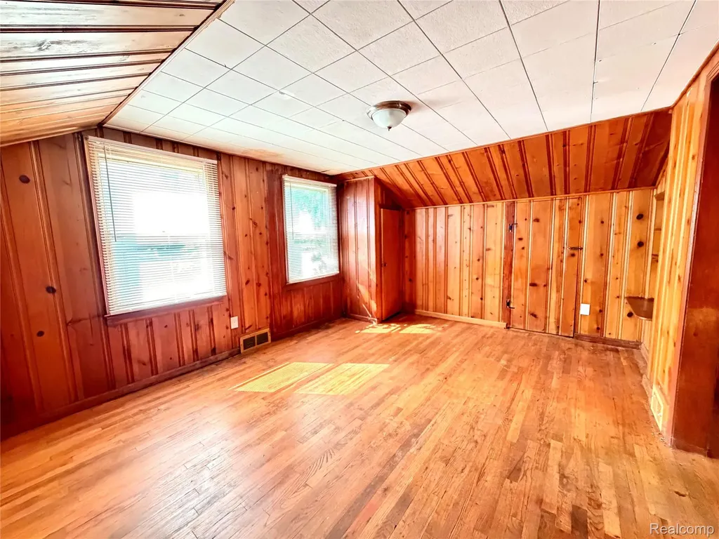 10897 Lakepointe Street Detroit City MI 48224