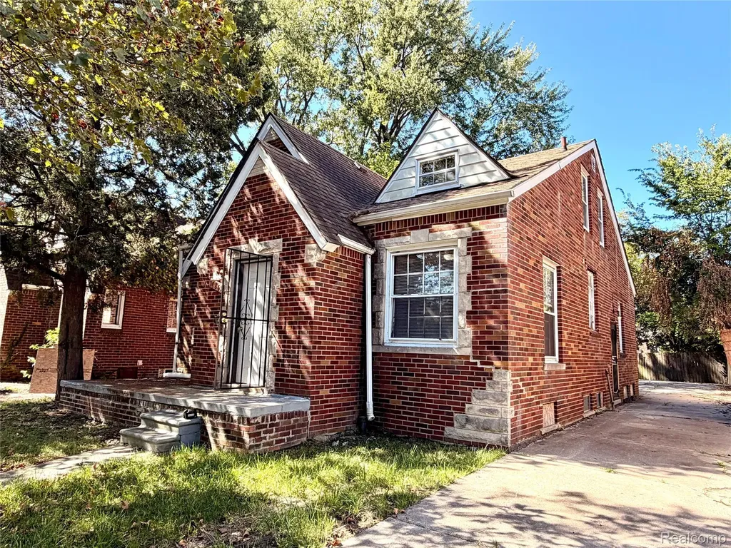 10897 Lakepointe Street Detroit City MI 48224