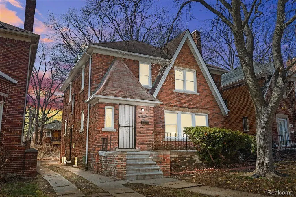 17567 Greenlawn Street Detroit City MI 48221