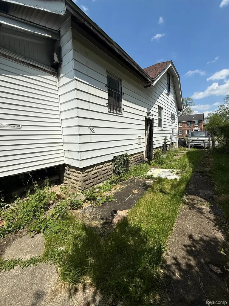 13231 Hubbell Street Detroit City MI 48227