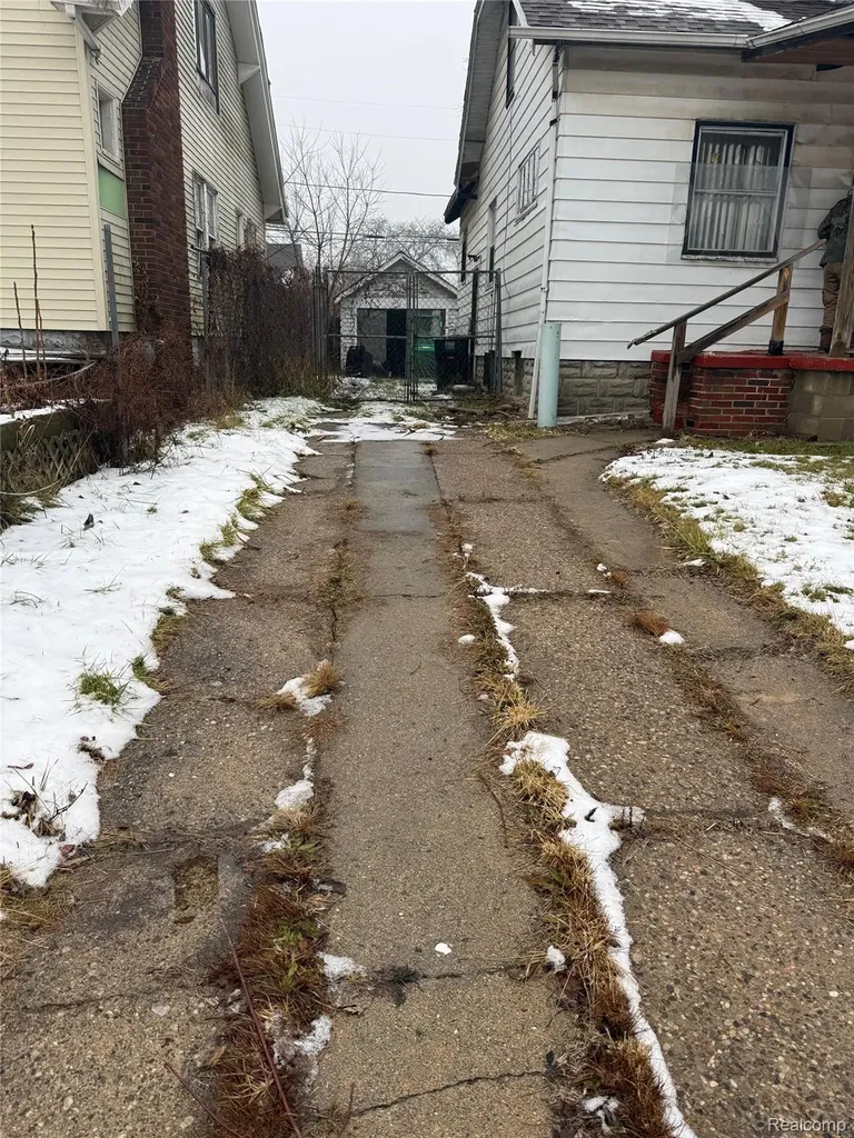 13231 Hubbell Street Detroit City MI 48227