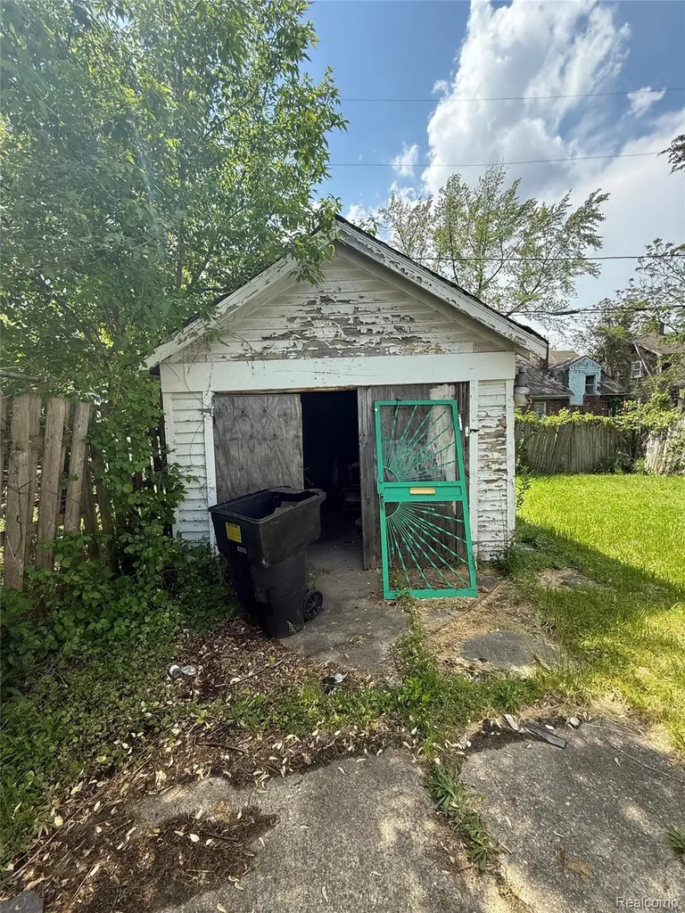 13231 Hubbell Street Detroit City MI 48227
