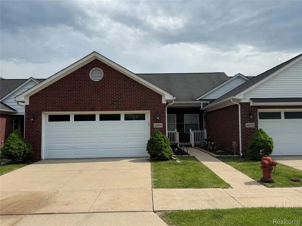 23263 Pinewood Drive Taylor City MI 48180