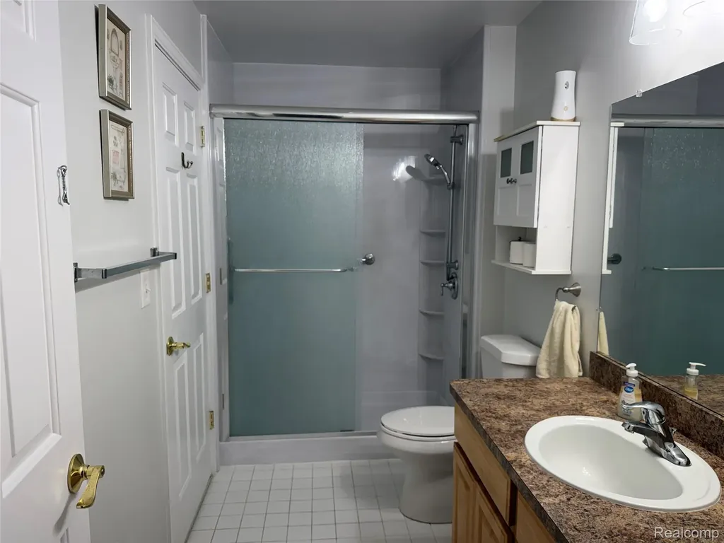 23263 Pinewood Drive Taylor City MI 48180