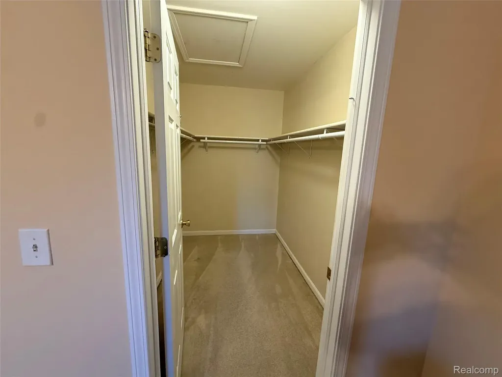 23263 Pinewood Drive Taylor City MI 48180