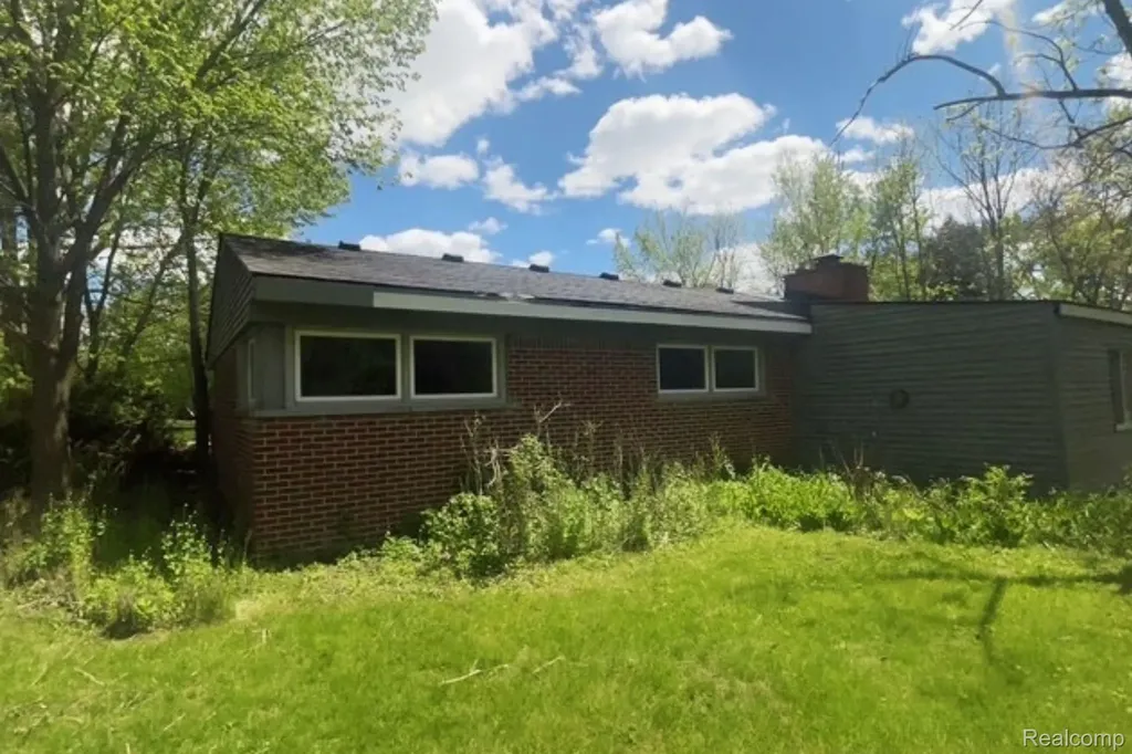 7166 Cottonwood Knoll West Bloomfield Charter Township MI 48322