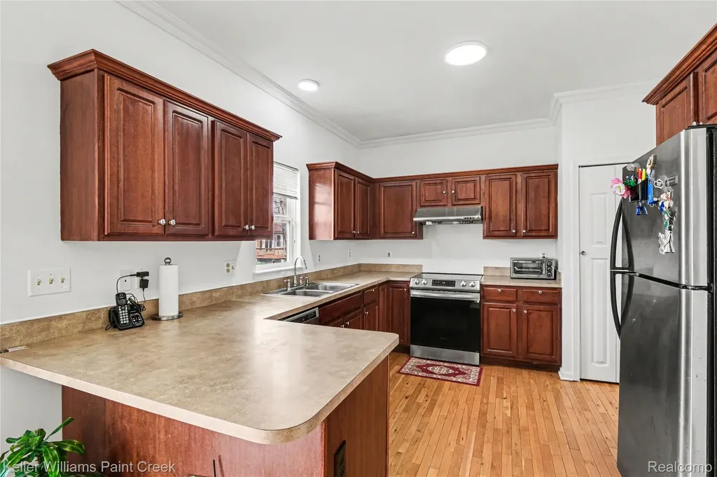 3281 Troy Drive Troy City MI 48083