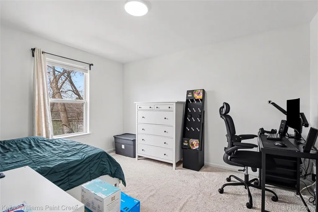 3281 Troy Drive Troy City MI 48083